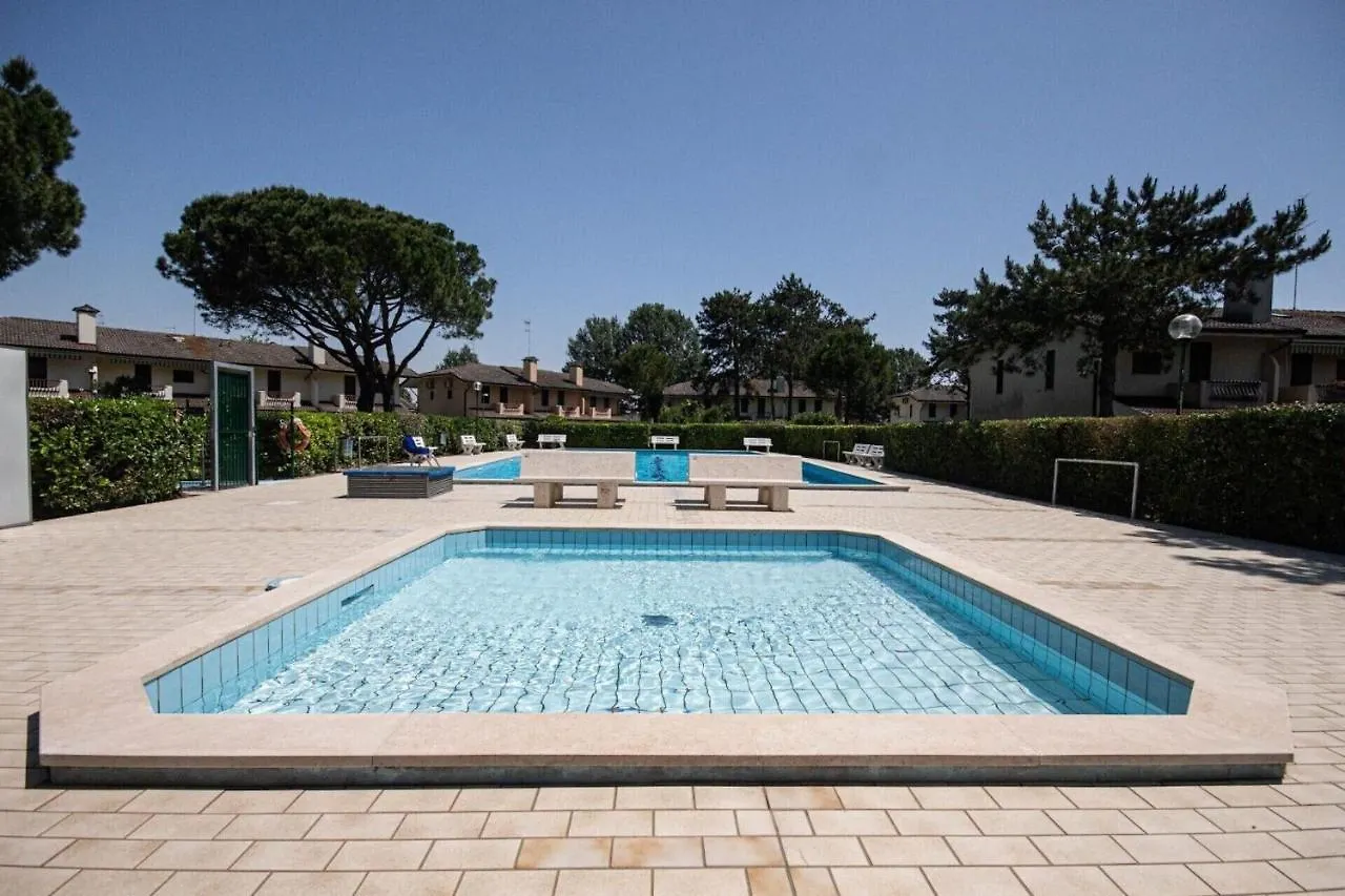 Relax In Our Charming Villa With Private Garden 圣玛格丽塔波尔勒港 0*,  意大利
